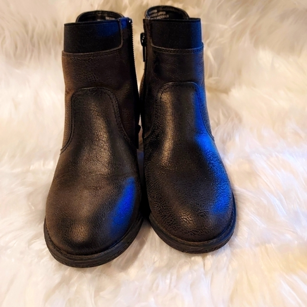 Vintage 7 EIGHT Black ankle booties sz 6M - Picture 2 of 9